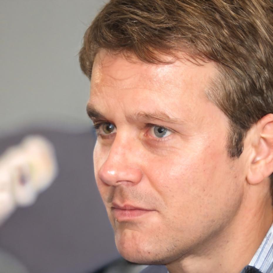 Ritratto professionale di Marco Benedetti, Senior UI Designer